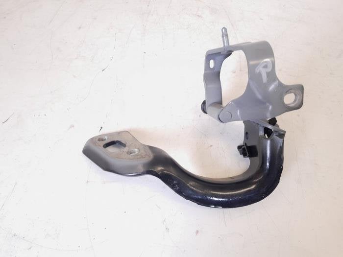 Charnière hayon d'un Audi A4, Autos : Pièces & Accessoires, -, 3 mois de garantie, Audi, Utilisé