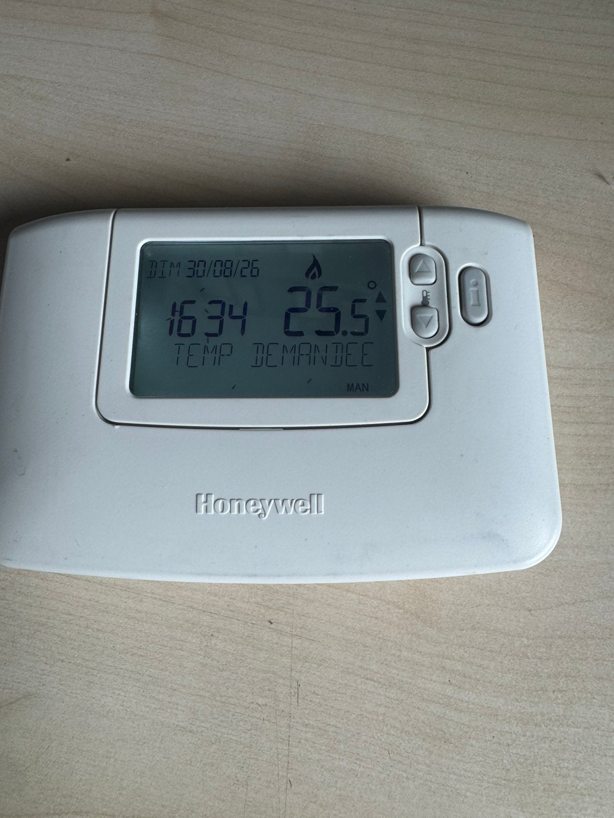 Thermostats honeywell CM907 prog 7 j, Bricolage & Construction, Enlèvement ou Envoi, Utilisé