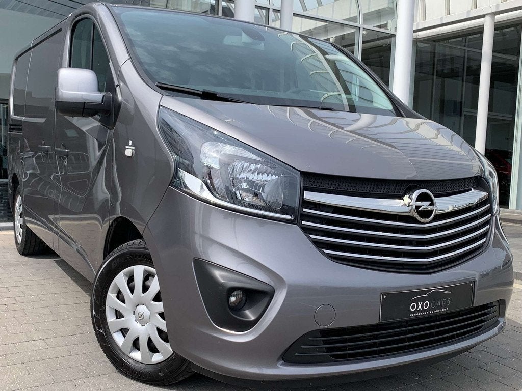 Opel Vivaro 1.6 CDTI BI-TURBO 120CV / UTILITAIRE 3 PLACES /, Argent ou Gris, Achat, https://public.car-pass.be/vhr/3edf080a-b4c8-4b6e-8cf4-29aa22baebfb