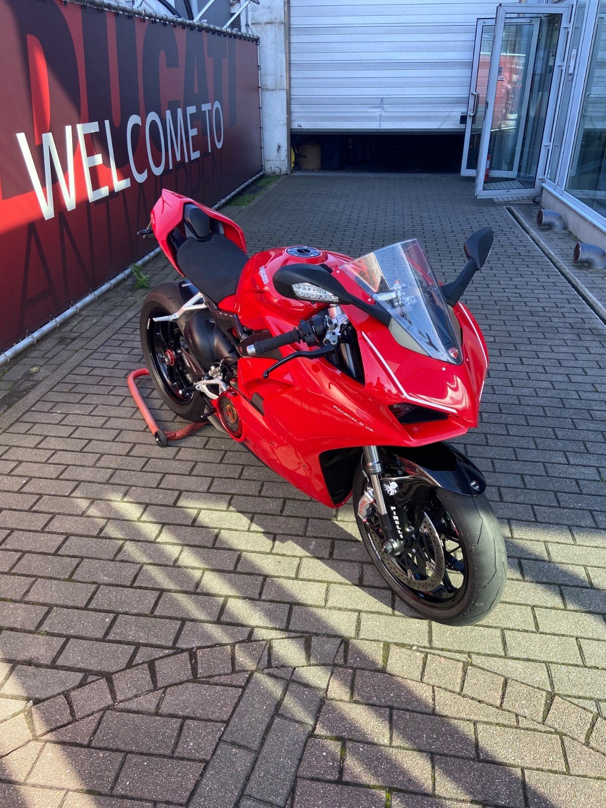 Ducati Panigale V4 - 2019, Plus de 35 kW, Super Sport, Particulier
