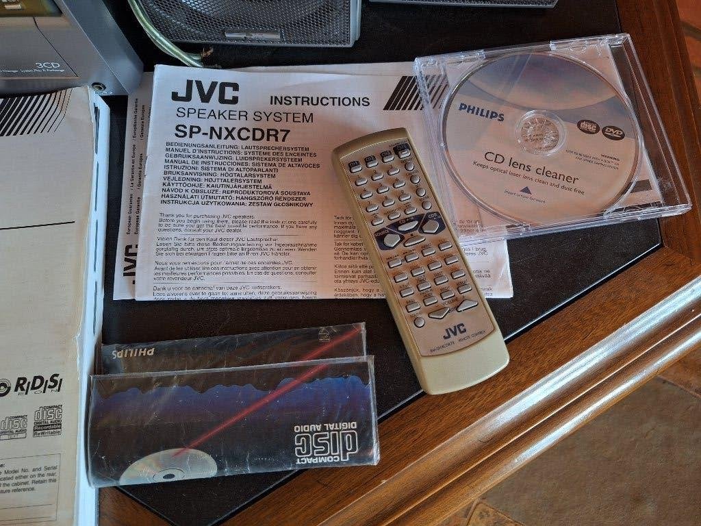 Micro-chaîne JVC 3 cd + 1 graveur - Modèle CA-NXCDR7R, Enlèvement, Comme neuf, JVC