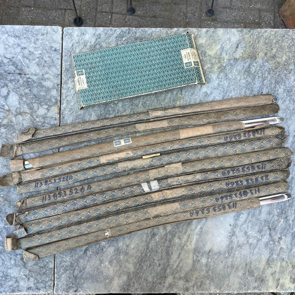Garniture de carrosserie VW NOS Beetle 53-62 côté droit, Enlèvement ou Envoi, Comme neuf