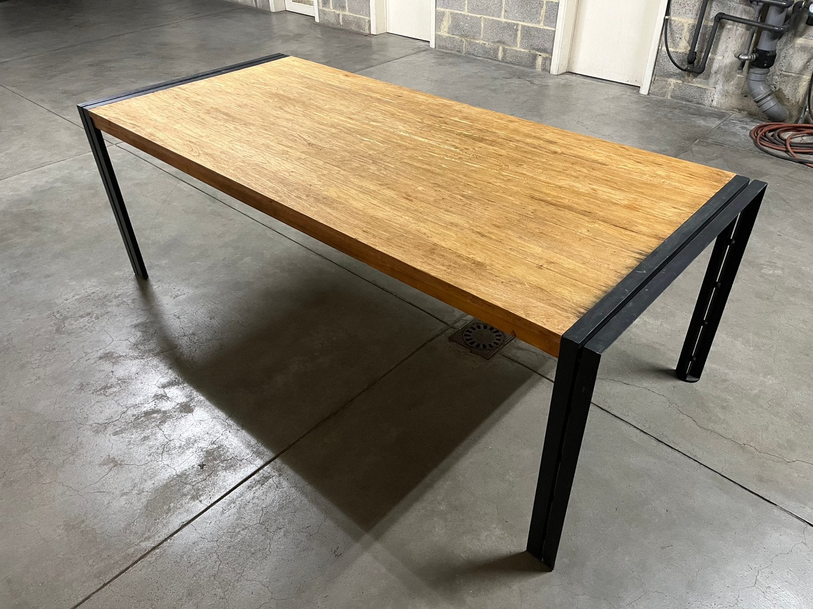 Tables à manger bois massif 8-10 personnes, Maison & Meubles, Comme neuf, 100 à 150 cm, Enlèvement, Rectangulaire