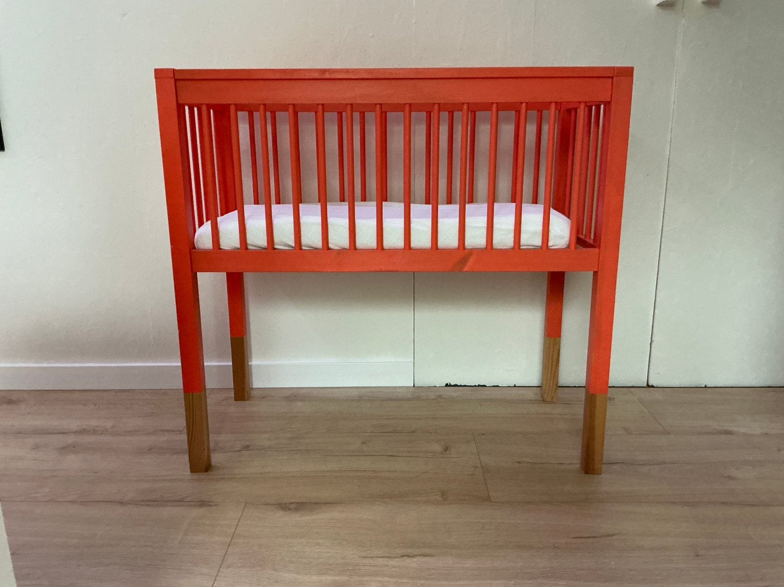 Babybedje met matras, Kinderen en Baby's, Ophalen, Zo goed als nieuw