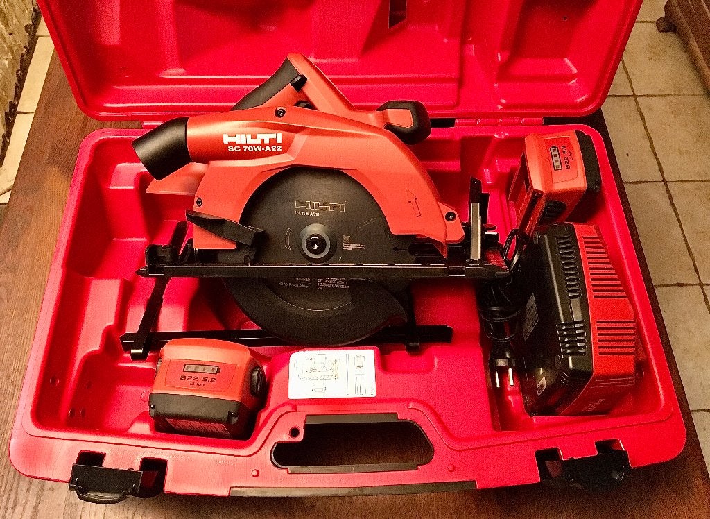 HILTI - SC 70 W A 22 - Scie Circulaire Pro - 22 V 5.2 Ah -, Bricolage & Construction, Enlèvement ou Envoi, 30 à 70 mm, Scie circulaire
