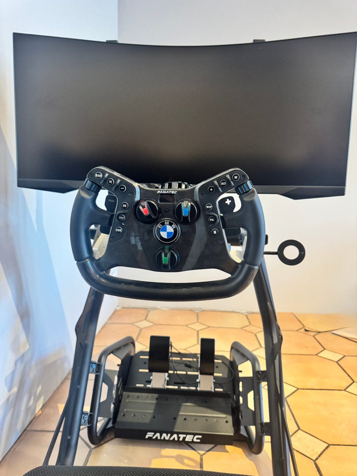 Volant Fanatec podium BMW M4 GT3 (Officiel BMW / Carbone), Consoles de jeu & Jeux vidéo, Enlèvement, Comme neuf, Volant ou Pédales