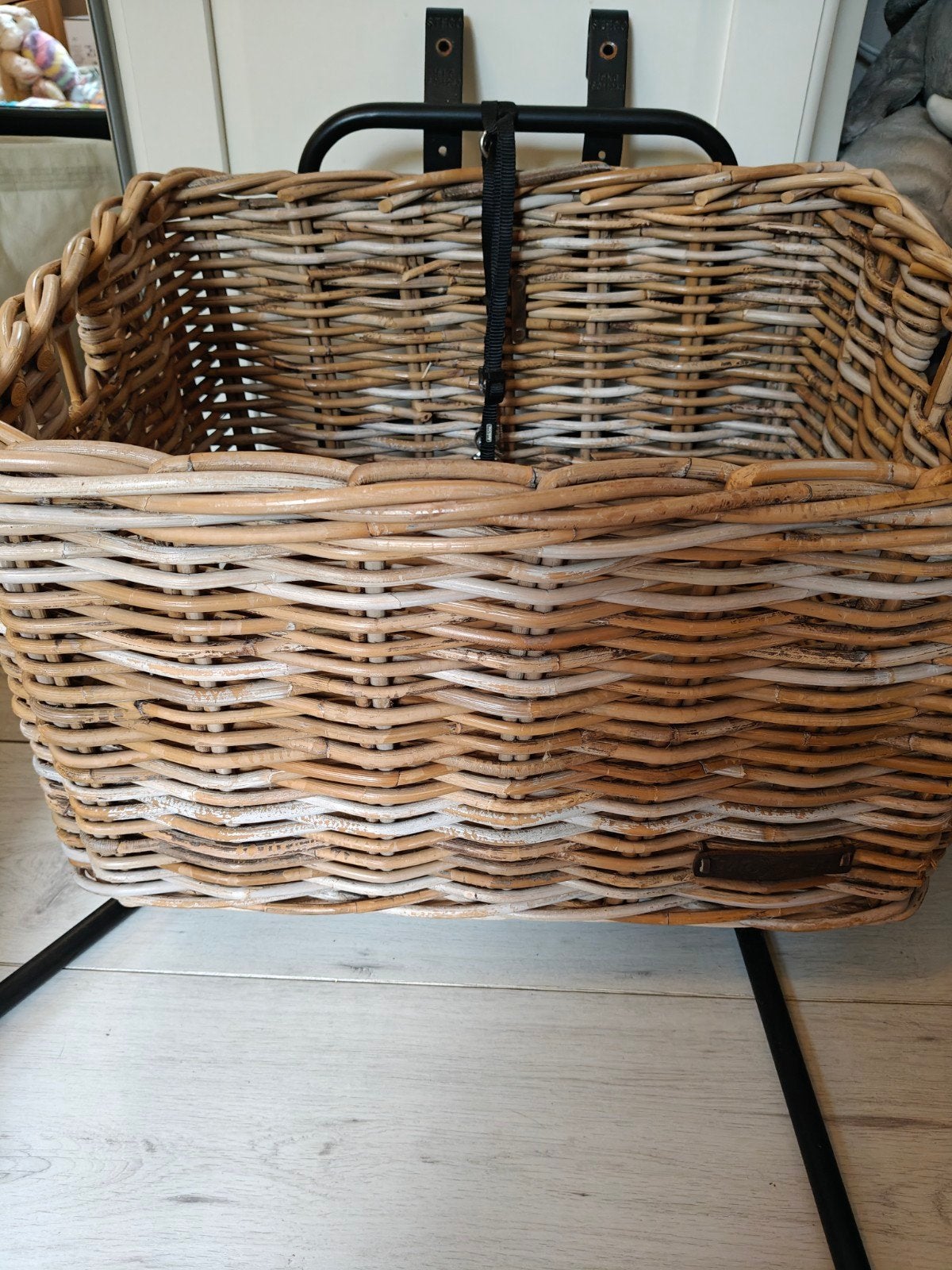 Stevige fietsmand en zwart draagrek., Vélos & Vélomoteurs, Accessoires vélo | Paniers de vélo, Enlèvement, Panier de vélo