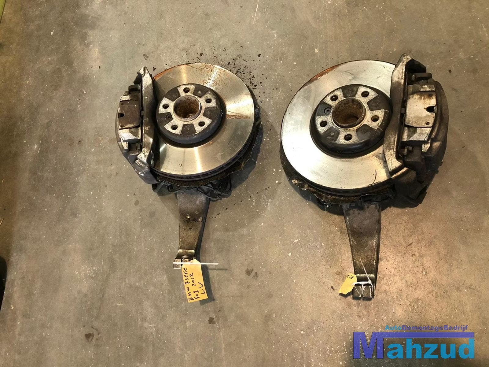 Bmw 7 serie F01 rechter linker voor fusee lager remklauw set, Auto-onderdelen, Petuelring 130
80788  Munich, DE, Gebruikt, Info@bmw.de