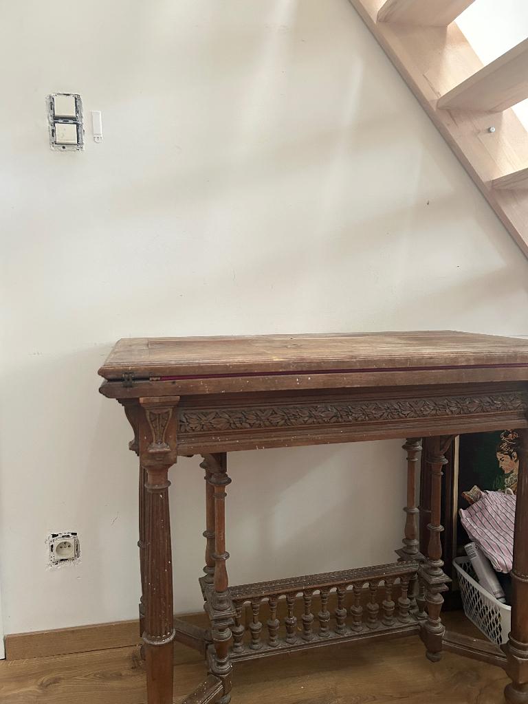 console / table d’appoint en bois sculpté style classique, Ophalen