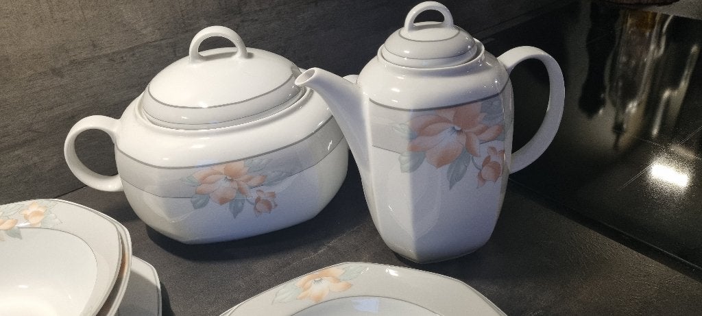 Eet en koffieservies limoges, Ophalen