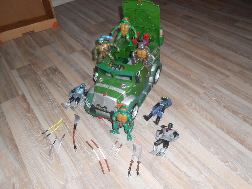 jouet figurine Tortue ninja avec vehicule, Enlèvement, Utilisé