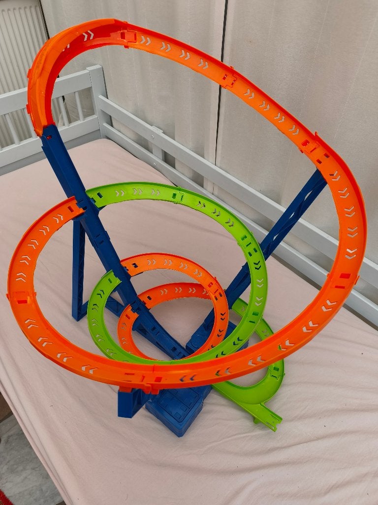 Hot Wheels Looping, Enfants & Bébés, Jouets | Circuits, Enlèvement, Hot Wheels, Manuelle, Avec looping