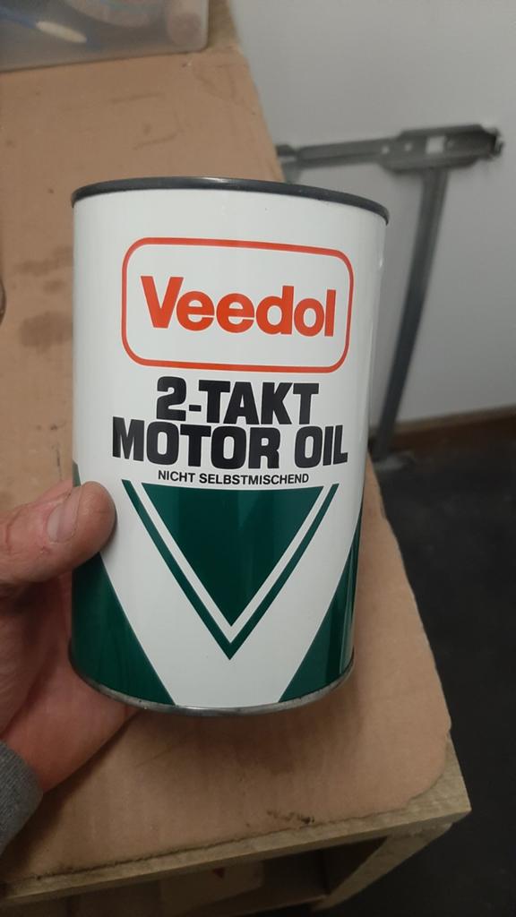 Veedol olieblik, Ophalen