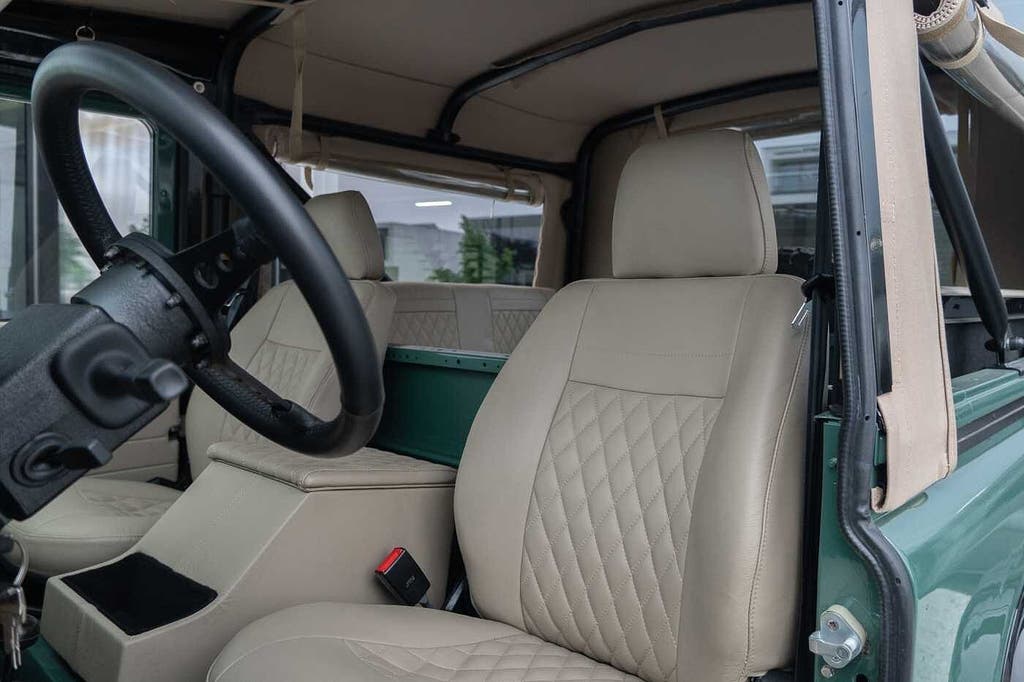Land Rover Defender 90 200Tdi Cabrio - FULL nuts & bolt rest, foto 10
