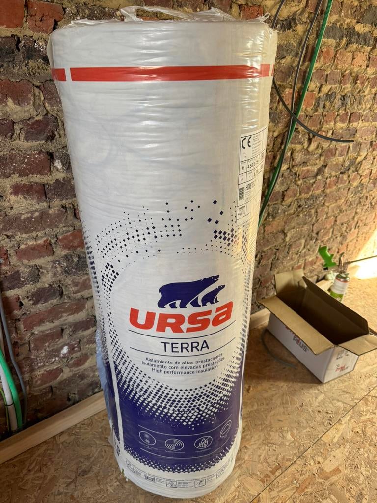 Ursa hometec 35 isolatie 160mm dik 1 rol, Doe-het-zelf en Bouw, Isolatie en Afdichting, Ophalen, Zo goed als nieuw