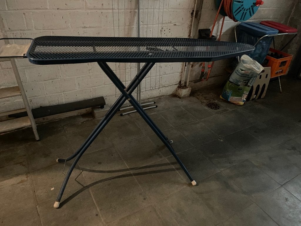 Brabantia 2 Strijkplanken voor kleding en handgrepen, Ophalen, Zo goed als nieuw