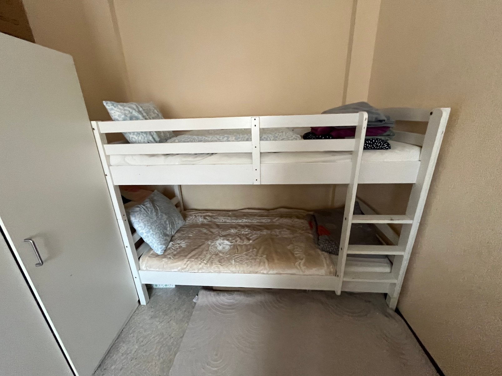 Lit enfants en bois blanc, Maison & Meubles, Enlèvement, Utilisé