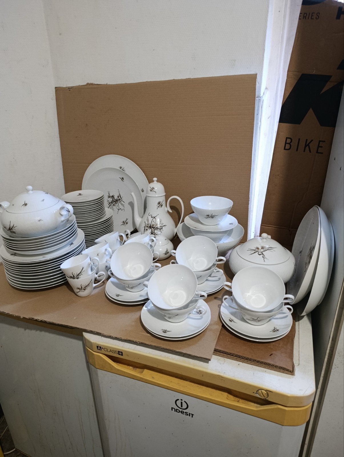 Immence 83 pièces service Rosenthal Germany Porcelaine, Enlèvement ou Envoi
