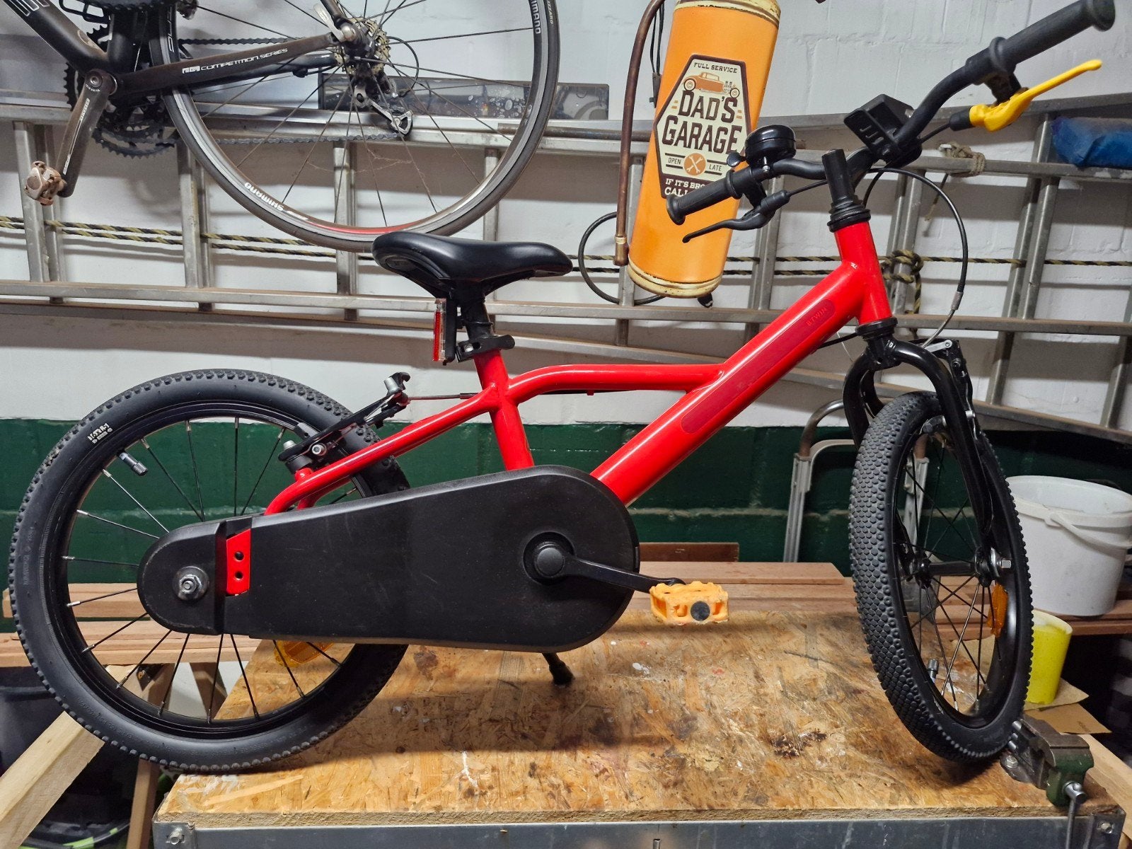 btwin discover 500..16 inch, Fietsen en Brommers, Fietsen | Kinderfietsjes, Ophalen, 16 tot 20 inch, Velgrem, Zo goed als nieuw
