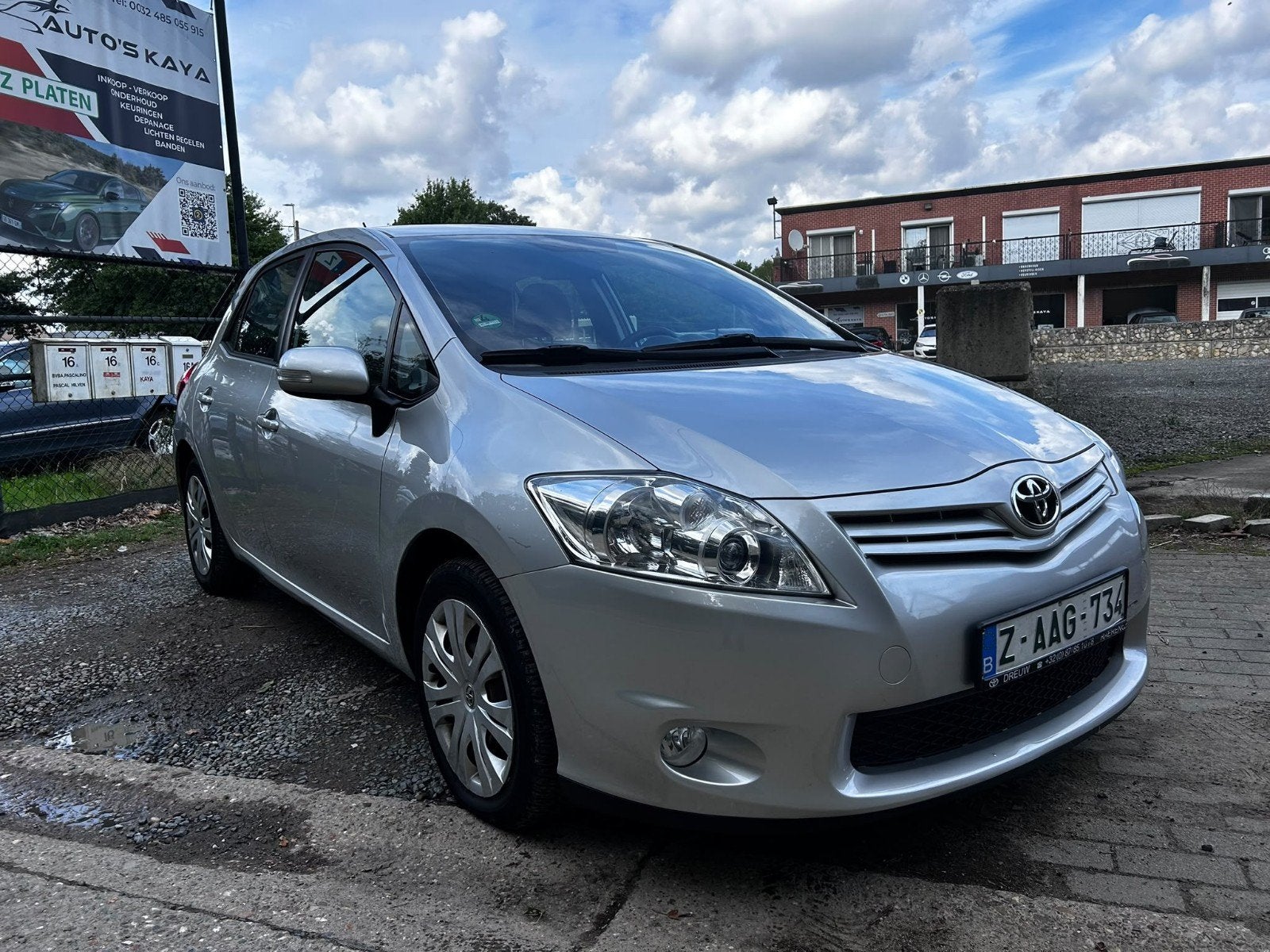 Toyota Auris automatique 1.6 essence 185 000 km d'ici le 4 a, Autos, 4 portes, Entreprise, Entretenue par le concessionnaire, Noir
