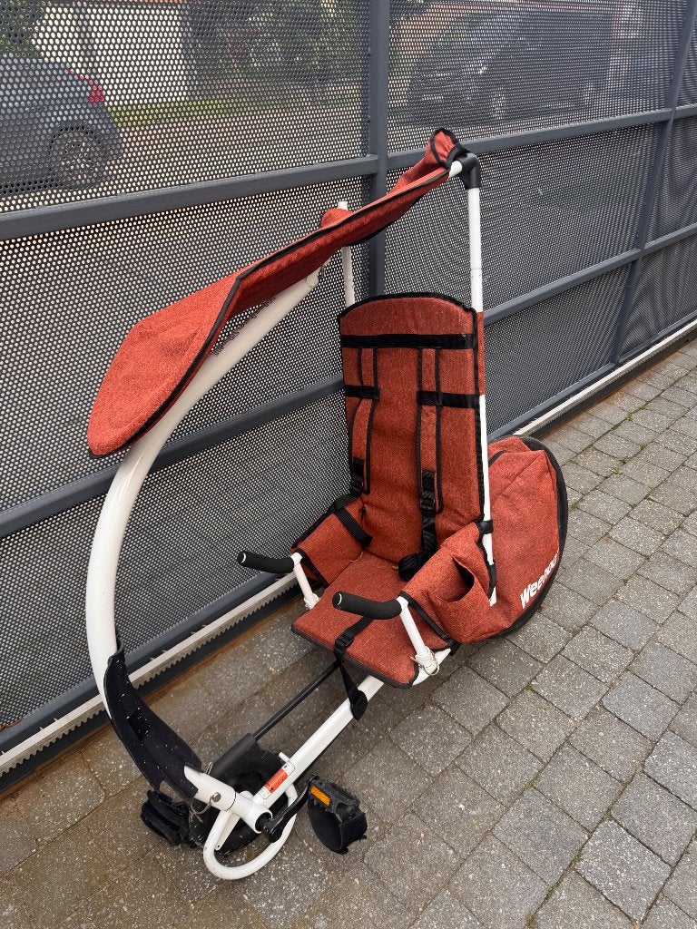 REMORQUE VÉLO ENFANT AVEC PÉDALES ET SACOCHES THRILL WEEHOO, Pliable, Comme neuf, Weehoo, Enlèvement