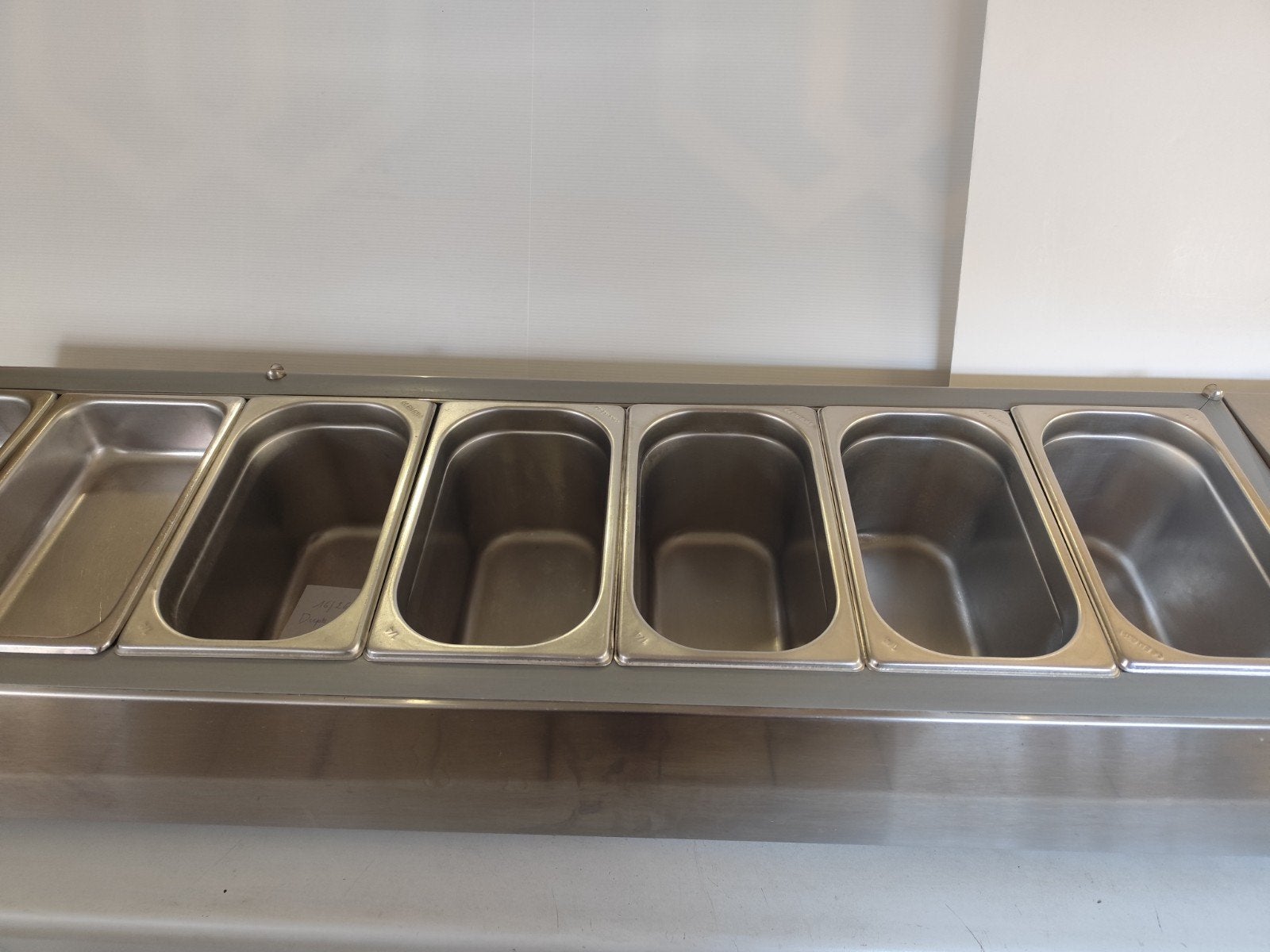 Opzet koel toog zonder de bakken. Lengte 1m90/br.32,50, Ophalen