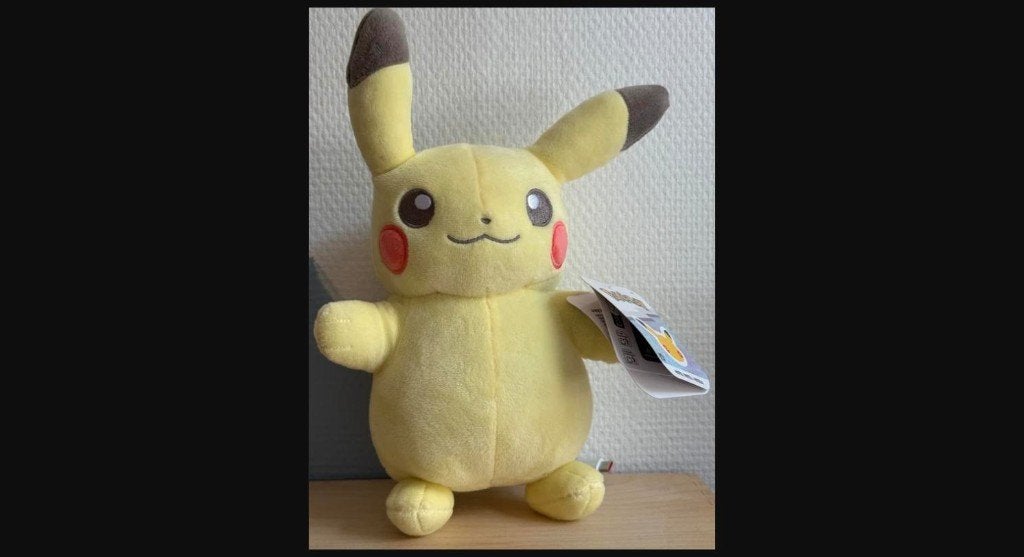 Pikachu peluche collector 30 ans Pokémon, Pokémon, Enlèvement ou Envoi, Neuf, Avec étiquette