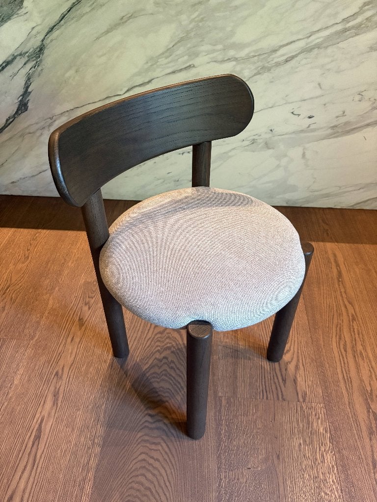 Nieuwe eetkamerstoelen (7 stuks), Huis en Inrichting, Stoelen, Ophalen, Bruin, Nieuw, Stof