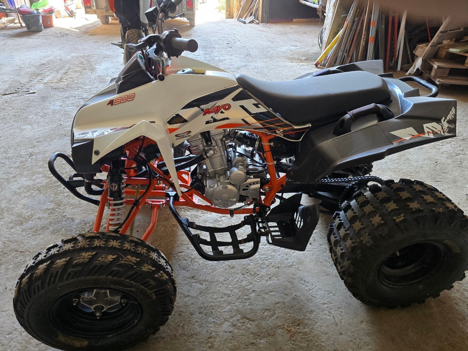 kayo A 300, Motoren