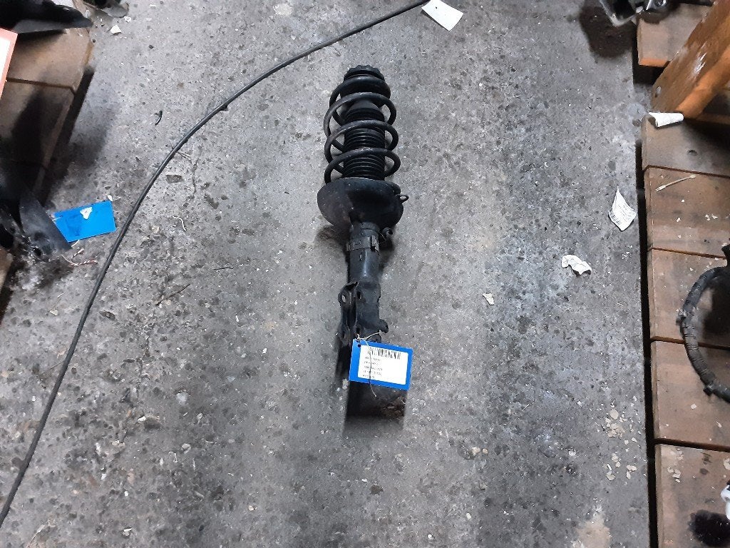 SCHOKBREKER LINKS VOOR Volkswagen Polo III (6N1), Gebruikt, Volkswagen, Mevr. I. Hauben, Rue de l'Espoir 34 34
4030  GRIVEGNÉE, BE