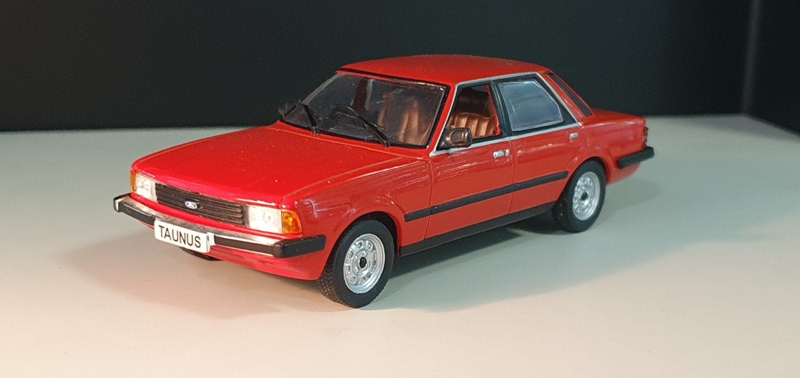Ford Taunus 1.6 GL 1/43, Enlèvement ou Envoi, Comme neuf, Voiture