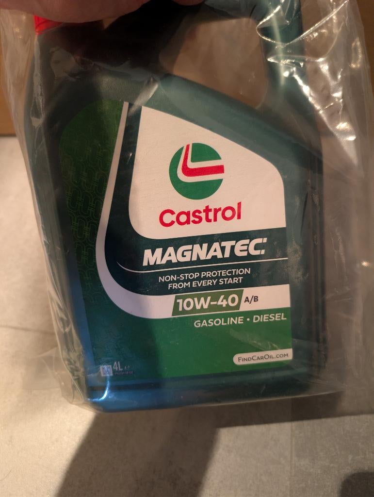 Castrol MAGNATEC 10W-40, 4L, Enlèvement