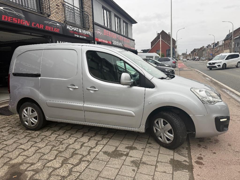 Peugeot Partner 1.6HDI Euro 6 Navigations Clim 90km, Auto's, 4 deurs, Euro 6, Parkeersensor, Bedrijf