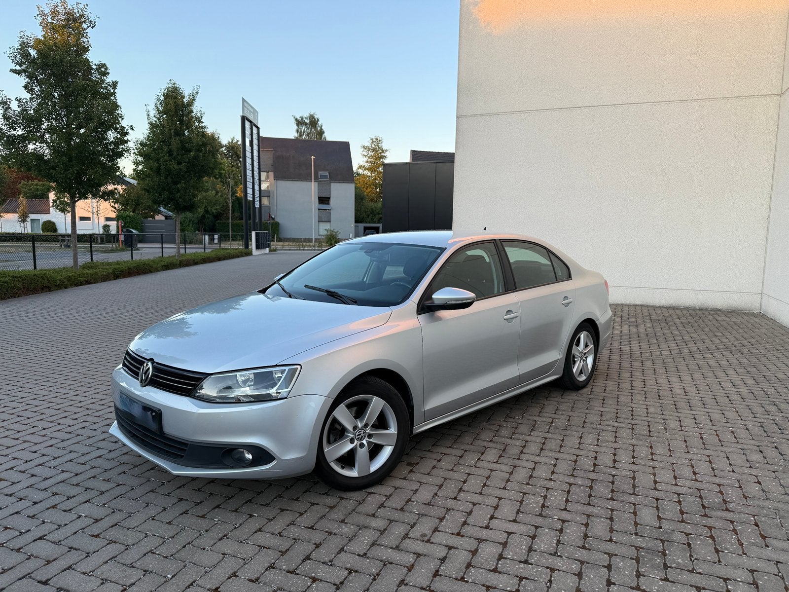 Volkswagen Jetta 1.2Tsi Gekeurd VVK, Auto's, Voorwielaandrijving, Stof, 4 cilinders, Bedrijf