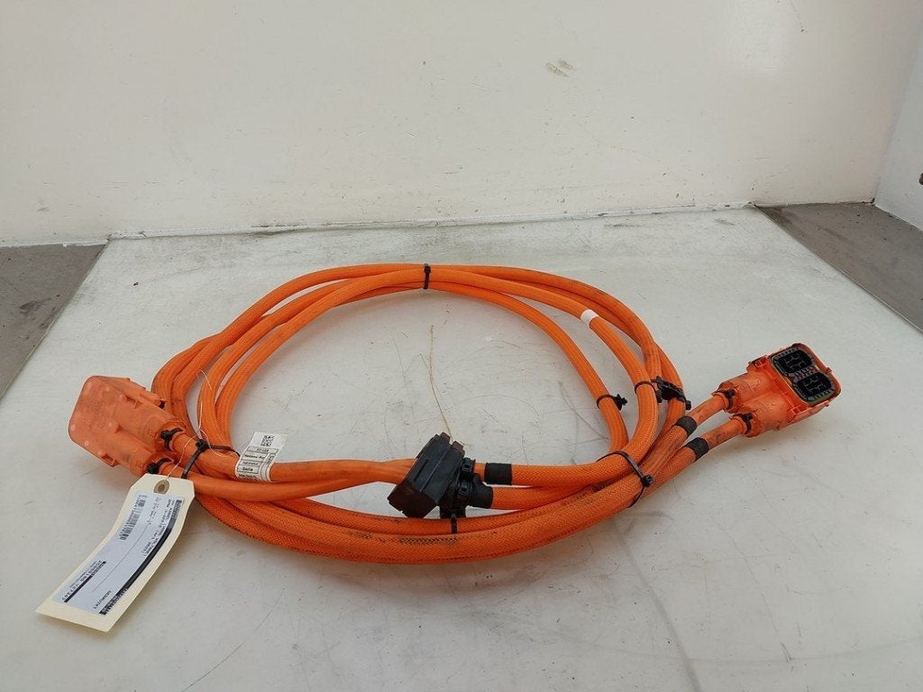 HV KABEL (HOOG VOLTAGE) BMW 3 serie Touring (G21), Gebruikt, BMW, Petuelring 130
80809  München, DE, Bayerische Motoren Werke AG