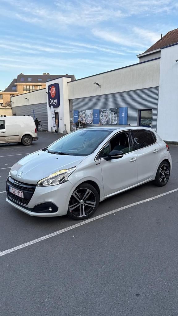 Peugeot 208 2018, Autos, Peugeot, Particulier, Essence, Boîte manuelle, Cuir, Enlèvement