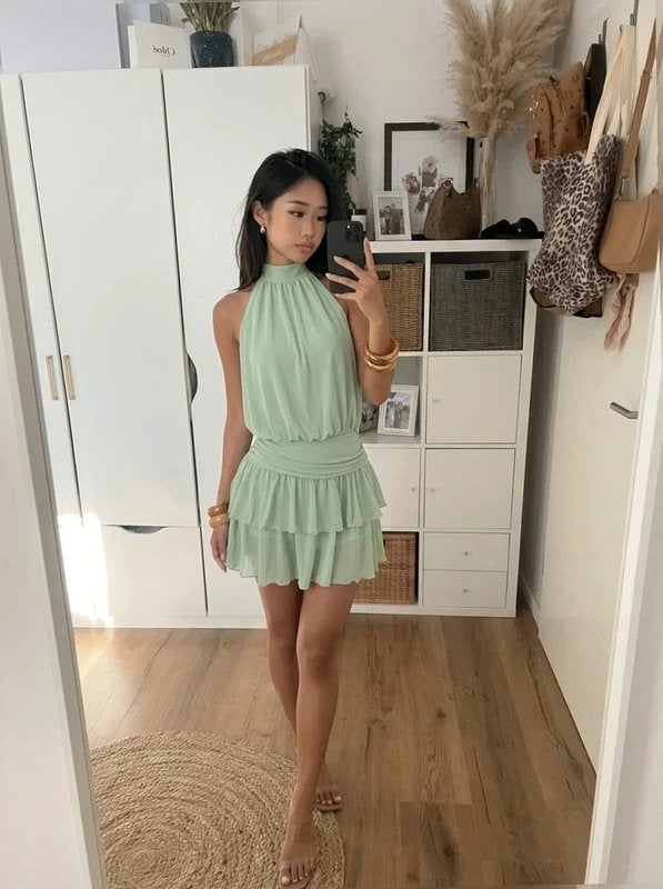 Rugloze jurk in pastelgroen met ruches, in aesthetic-stijl, Ophalen of Verzenden, Zo goed als nieuw, Maat 36 (S)