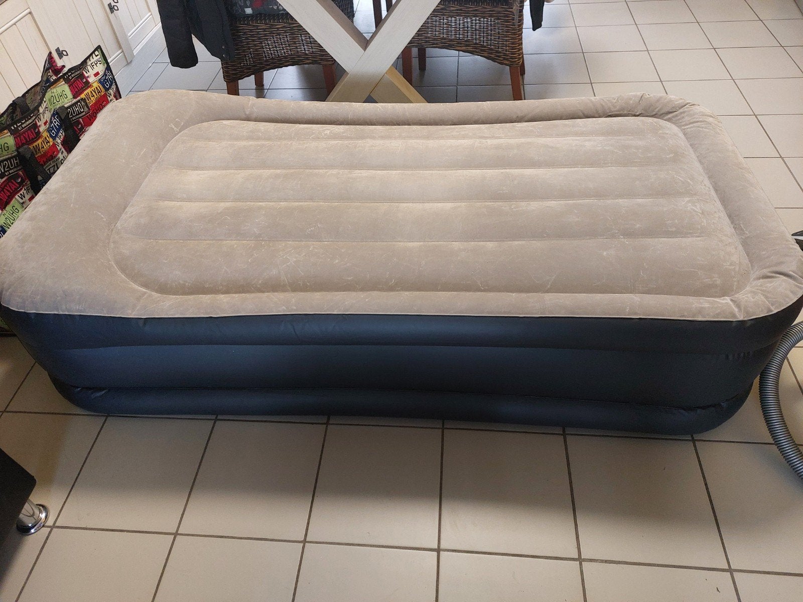 Intex 1 persoons luchtmatras hoog, Ophalen of Verzenden