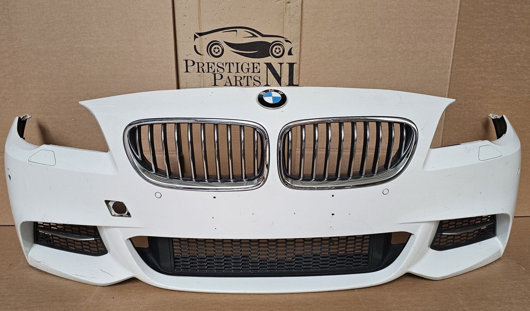 Voorbumper BMW 5 Serie F10 F11 M Pakket M550i Bumper Origine, Auto-onderdelen, Gebruikt, -, Voor, Ophalen of Verzenden