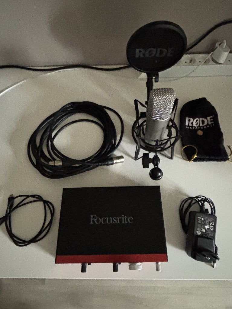 Focusrite Clarett 2 pre usb c + Rode NT1-A Condens micro, Audio, Tv en Foto, Ophalen, Zo goed als nieuw, Audio