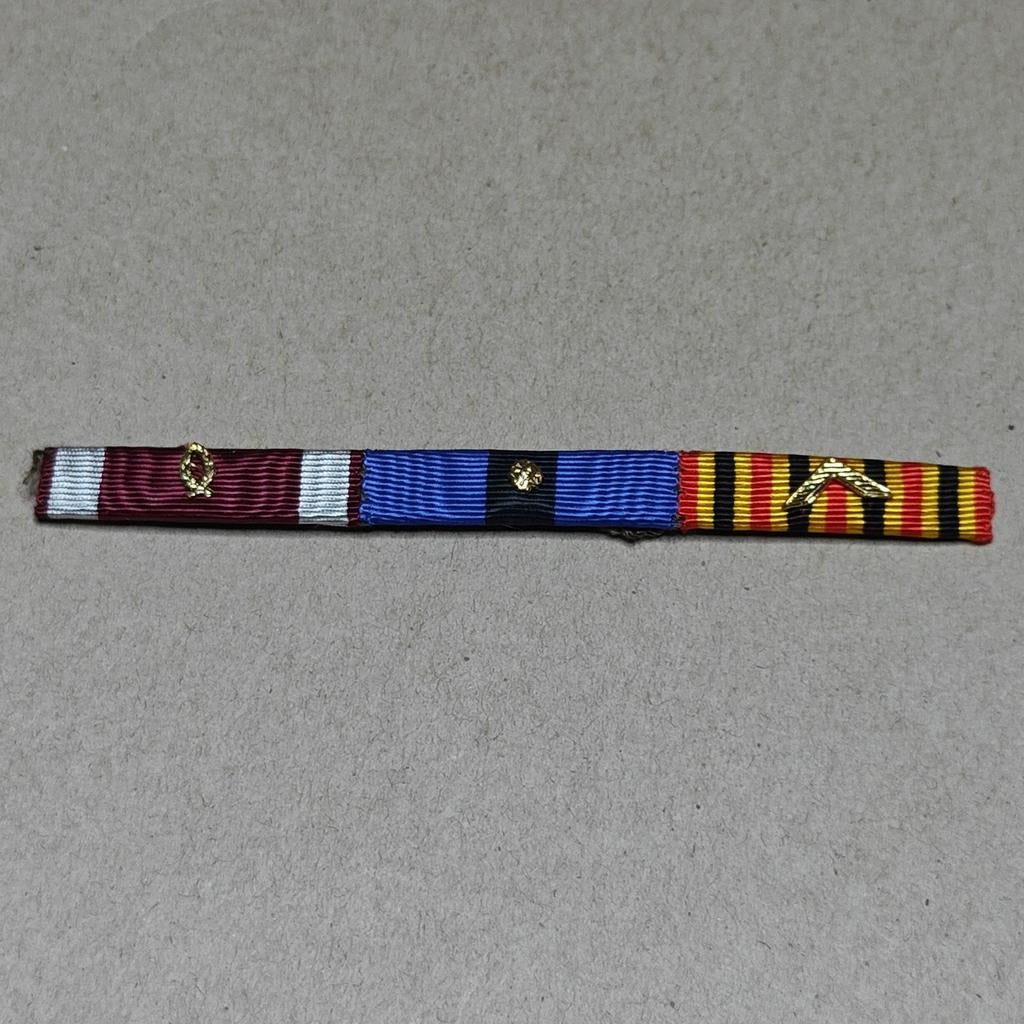Uitgereikte eervolle onderscheidingen onderofficieren 25jaar, Verzamelen, Ophalen of Verzenden, Luchtmacht, Embleem of Badge