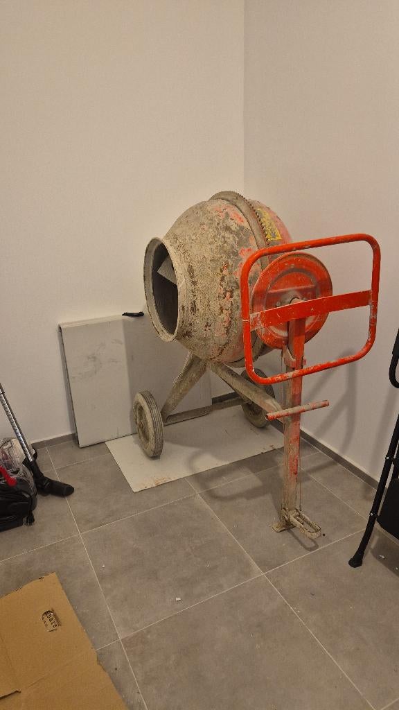 Bétonnière, Bricolage & Construction, Enlèvement, Utilisé
