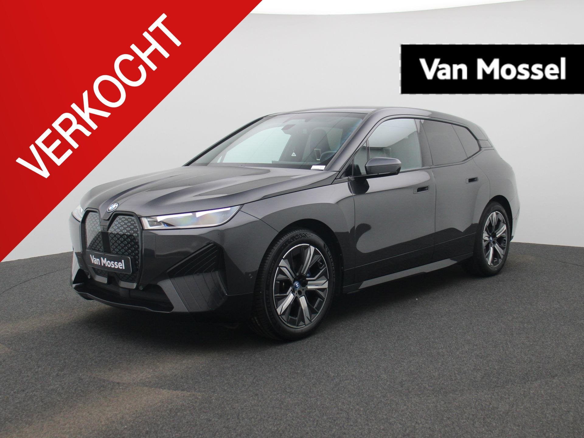 BMW iX xDrive40 SOH 96% | PANO | 360° CAM | LEDER | H&K Sou, Automaat, Stof, Gebruikt, 2365 kg