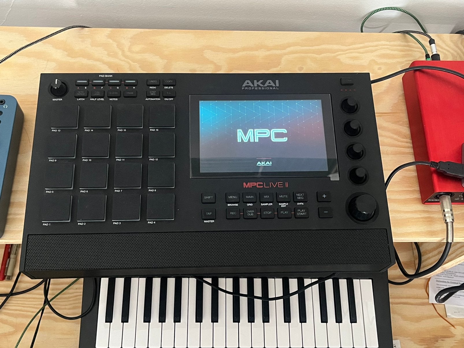 AKAI MPC LIVE II - Sampler, Muziek en Instrumenten, Ophalen, Zo goed als nieuw, Overige merken