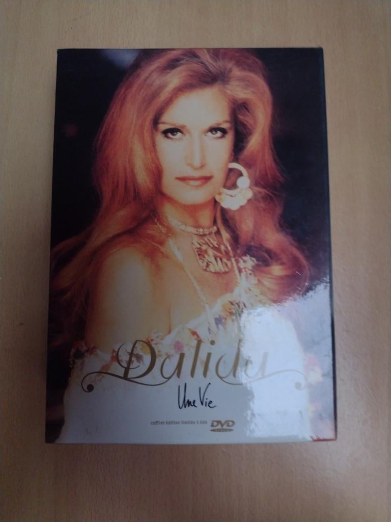 Coffret Dalida neuf 3 DVD, CD & DVD, Enlèvement ou Envoi