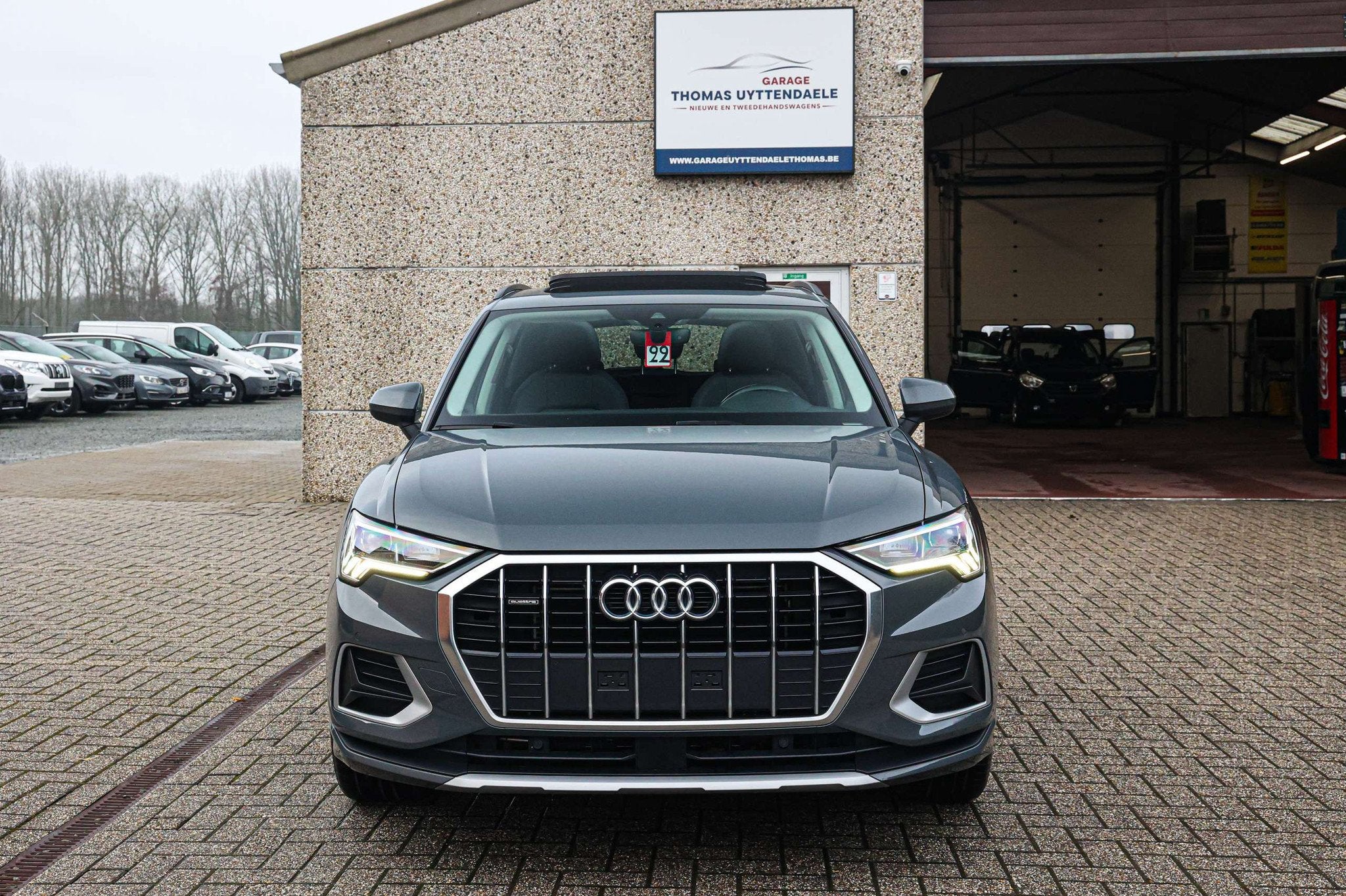 Audi Q3 PANORAMISCH-DAK*AUTOMAAT*ZETELVERW*APPLE-CARPLAY*, Autos, Audi, Argent ou Gris, Achat, Euro 6, Entreprise