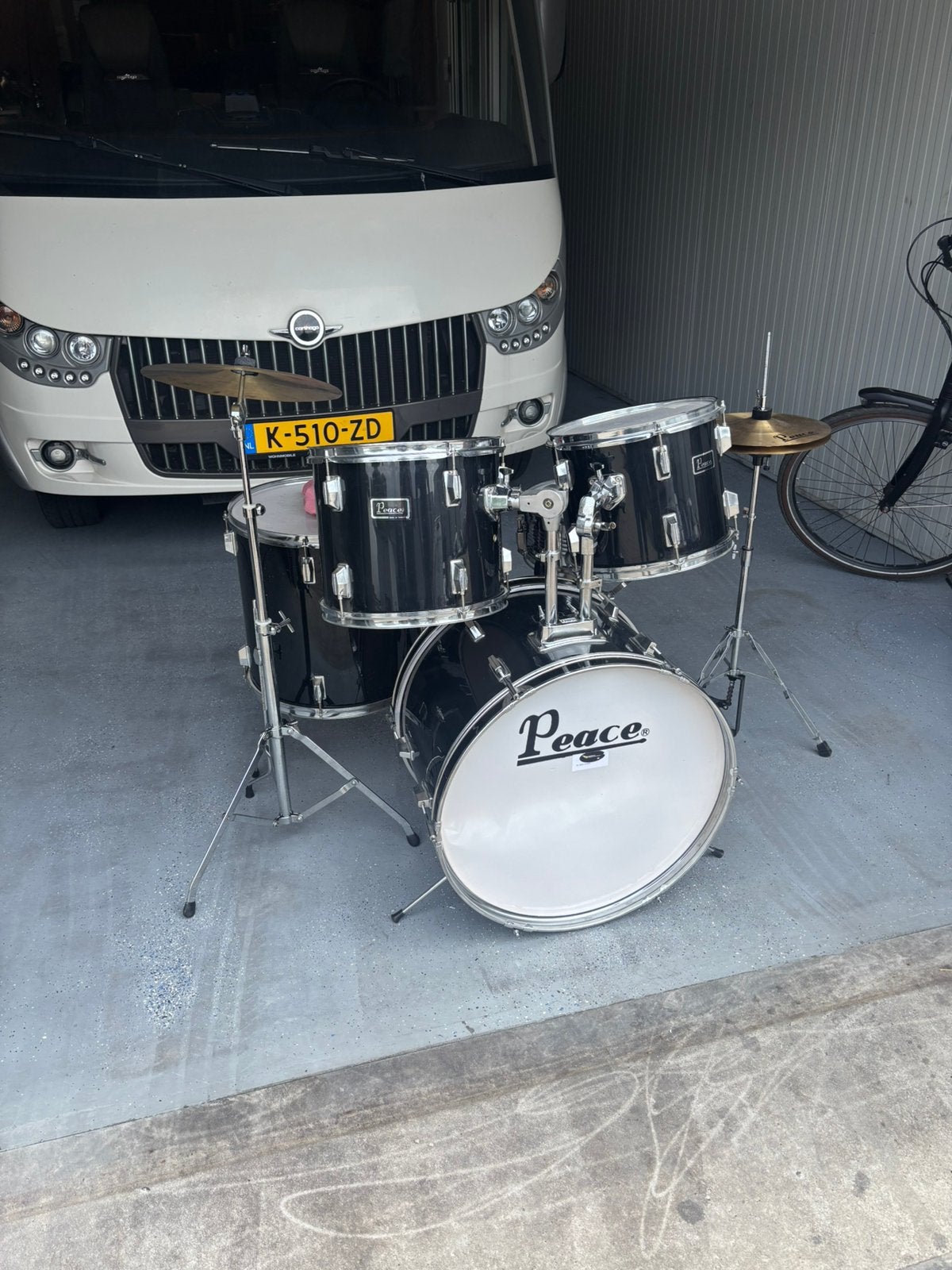 Drumstel compleet te koop €95,- met stokken en stemsleutel, Musique & Instruments, Batteries & Percussions, Enlèvement, Utilisé