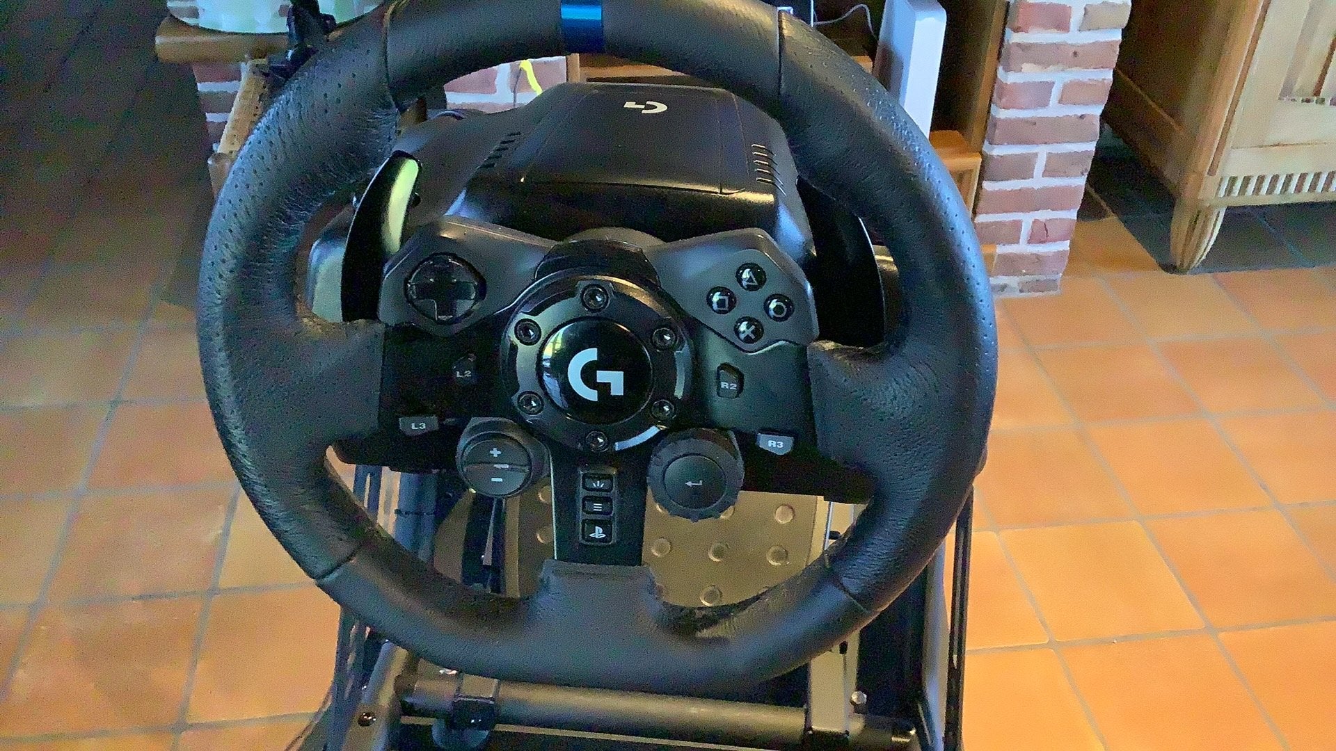 Stuurconsole met pedalen Logitech G923 voor PlayStation 4en5, Ophalen, Zo goed als nieuw