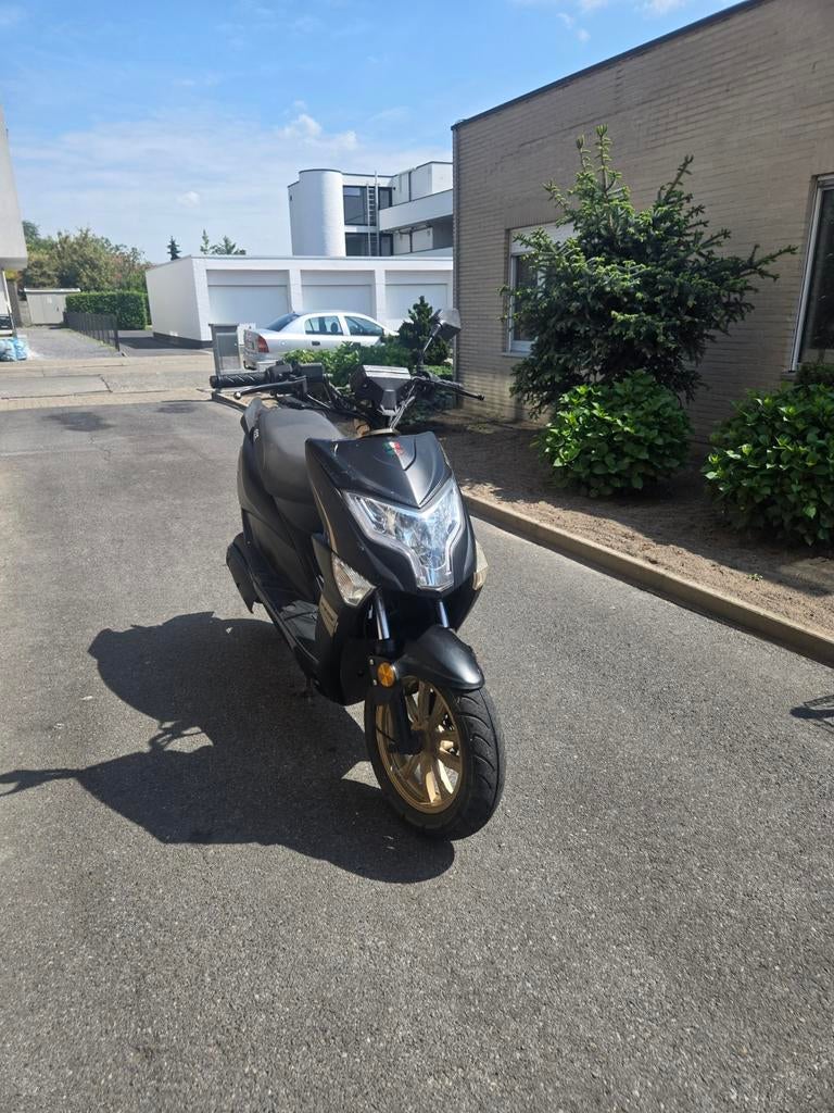 Gts Enzo Naked klasse A 2022 scooter, Fietsen en Brommers, Ophalen