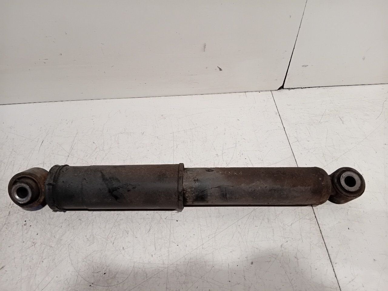 Schokbreker rechts achter Opel Movano, Onderdelen@venauto.nl, Van der Ven Autorecycling B.V., Ettenseweg 76, 4706 PB Roosendaal, The Netherlands